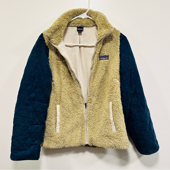 Patagonia jacket! Custom reworked mesa vest w/ navy quilted sleeves Size medium